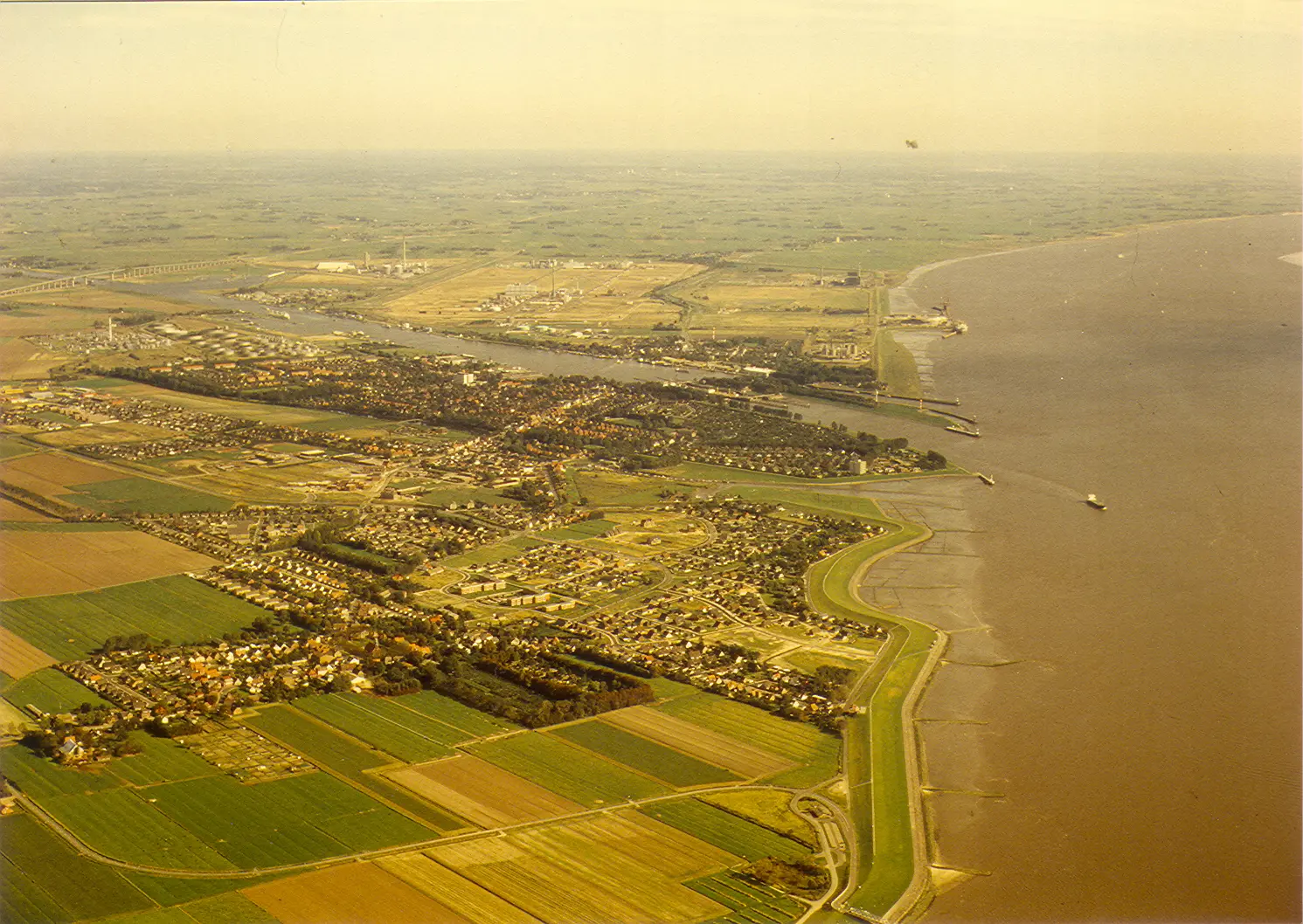 Elbe und Kanaleinfahrt