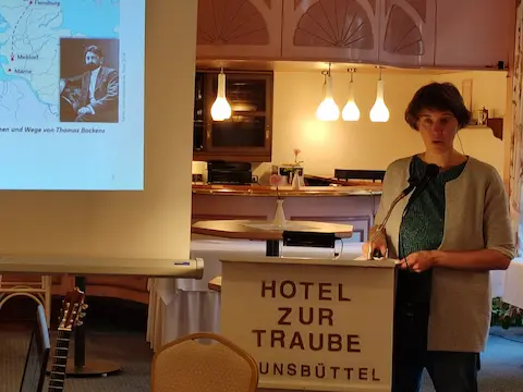 Frau Dr. Thode vom Dithmarscher Landesmuseum